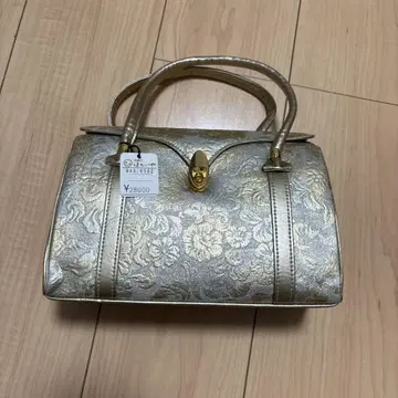 천연 가죽 골드 꽃무늬 백