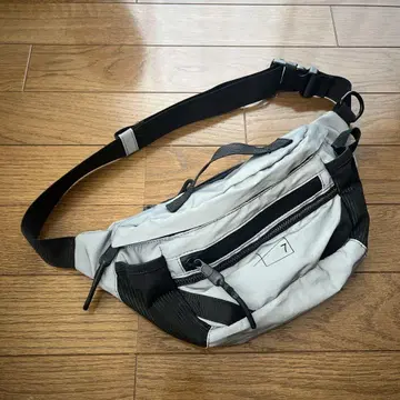 ZARA 바디백 그레이