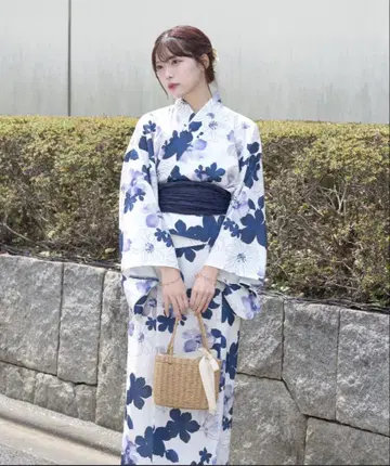 꽃무늬 유카타 화이트 & 네이비