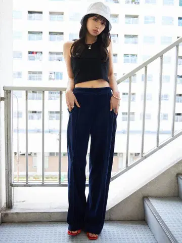 CALNAMUR 스트레이트 파일 팬츠 벨로아 소재 F