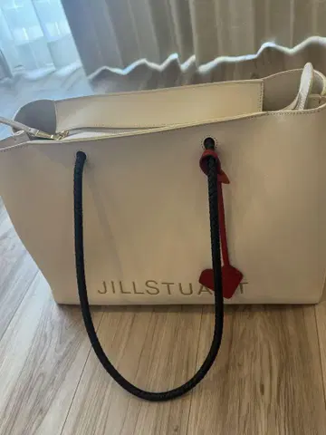 JILL STUART 토트백 한국 한정 디자인 하트 참 포함
