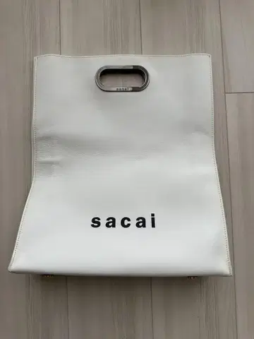 sacai 화이트 쇼핑백