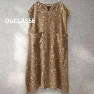 DoCLASSE 꽃무늬 키넥 슬리브리스 롱 원피스 마 린넨 100