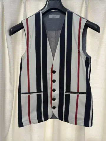 CRUNA CAPRI 310 스트라이프 베스트 사이즈 44