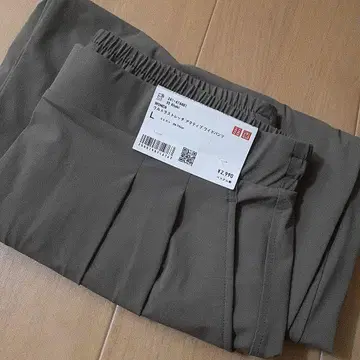 [새상품] 울트라 스트레치 액티브 와이드 팬츠 카키 L 길이 표시 사이즈