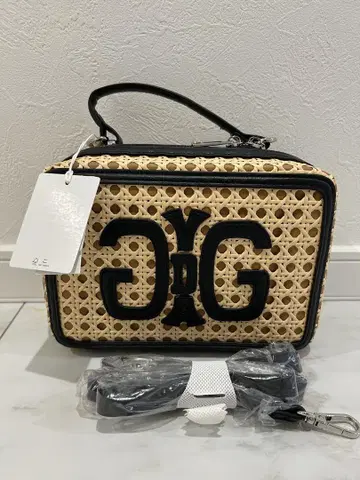 GYDA Symmetry GYDA BOX 백