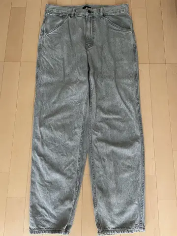 UNIQLO 그레이 스트레이트 데님 팬츠