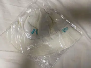 바나나맨 뉴에라 NEW ERA BUCKET HAT 버킷햇