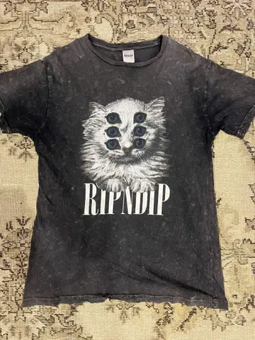 RIPNDIP 고양이 그래픽 티셔츠