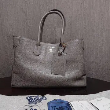 A.D.M.J. 오이스터 그레이 가죽 토트백