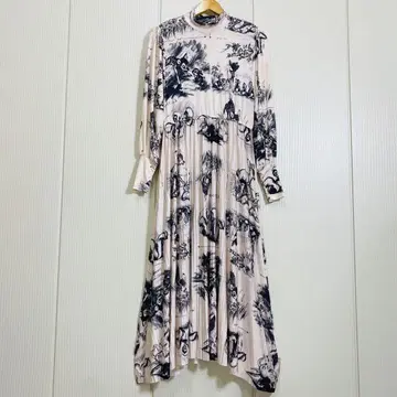 레어 ZARA x Disney 콜라보 밤비 플리츠 롱 플레어 원피스