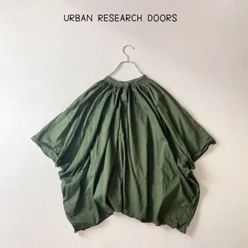 URBAN RESEARCH DOORS 코튼 보일 턱 와이드 블라우스