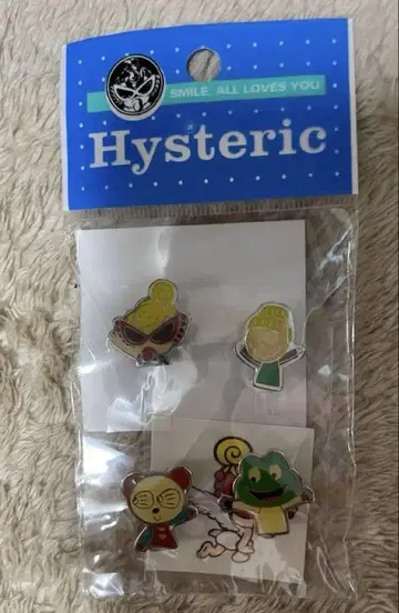 Hysteric mini 핀 배지 4개 세트