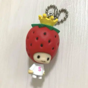 산리오 딸기 왕 키링