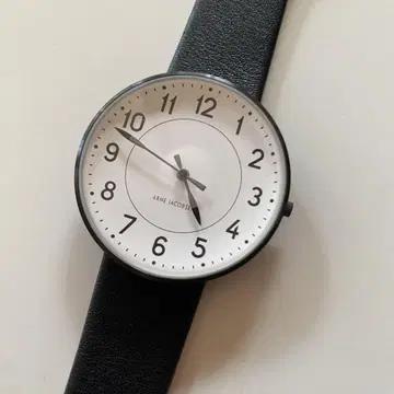 ARNE JACOBSEN STATION 40mm