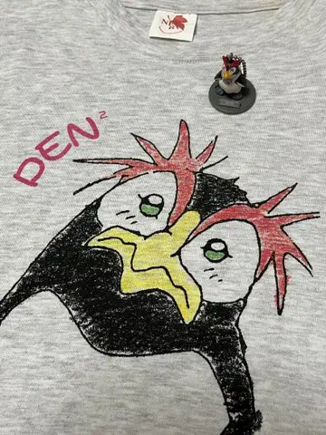 PEN PEN 티셔츠 (덤 피규어 포함)