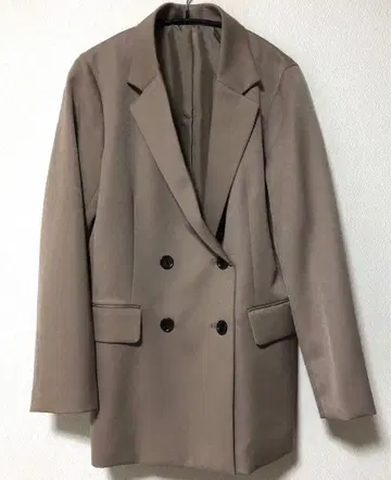 GU 더블 자켓 다크베이지