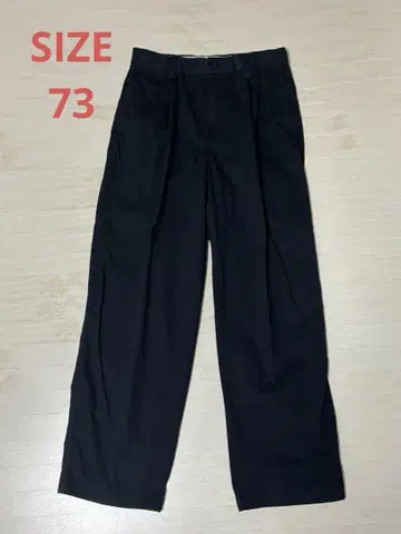 UNIQLO 턱 와이드 치노 JWANDERSON 네이비