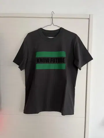 sacai 24ss 티셔츠 know future