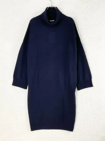 사이즈 S [새상품] Demylee 터틀넥 니트 원피스