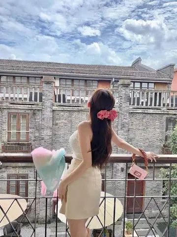 플리츠 스커트 가죽 미니 스커트 비대칭 베이지