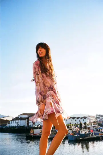 미사용 새상품 ZARA 2025년 꽃무늬 프릴 미니 원피스