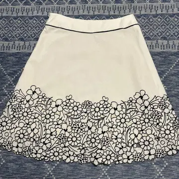 M'S GRACY 플라워 레이스 스커트 40 새상품급