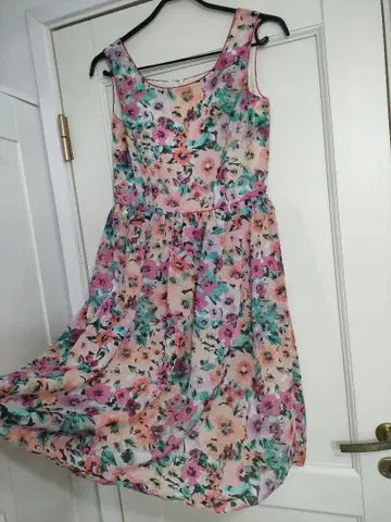 새상품급 LAURA ASHLEY 로라 애슐리 쉬폰 꽃무늬 원피스 S