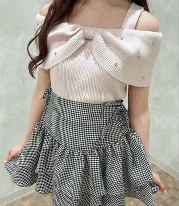 [ 완판 상품 ] evelyn 빅 리본 오프숄더 TP 핑크