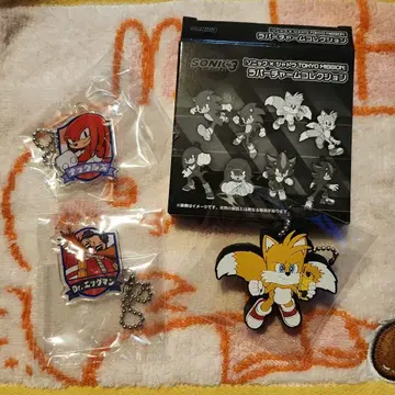 소닉 x 섀도우 러버 참 테일즈. 아크릴 참 너클즈. 에그맨