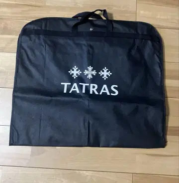 [미사용 새상품] 타트라스 TATRAS 가먼트 백 블랙