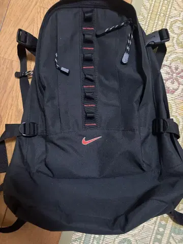 Nike 블랙 럭색 백팩