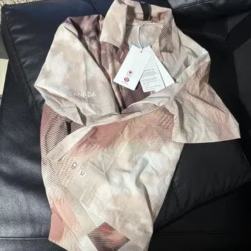 새상품 Lululemon 캐나다 올림픽 반팔 셔츠 xs