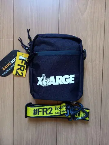 새상품, 미사용 FR2 x XLARGE 콜라보 블랙 숄더백