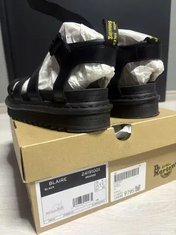 Dr. Martens 8 26.0 닥터마틴 통굽 샌들 천연 가죽