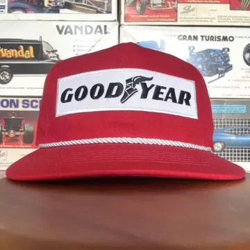 새상품 캡 레드 GOOD YEAR cotton 트래커캡