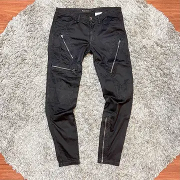 율리우스 09FW / 코튼 새틴 내로우 파라 슈트 팬츠 / 블랙