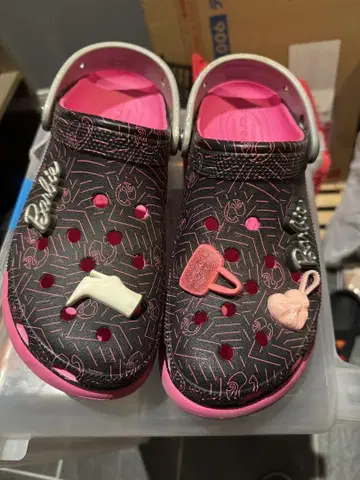 Crocs 바비 사양 클로그 샌들 M7/W9