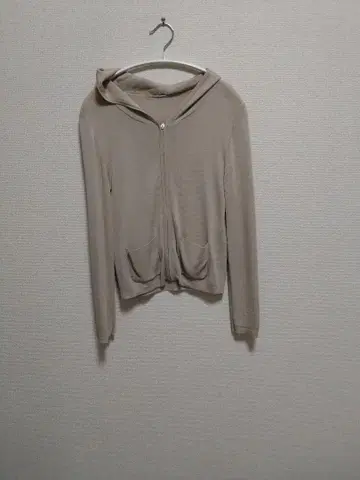베이지 후드 부착 점퍼 38