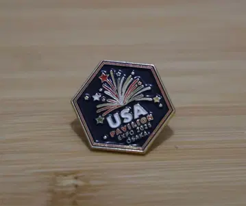 USA 파빌리온 한정 2025 독립 기념일 핀 배지