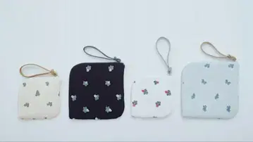 미나 페르호넨 light berry trippie white