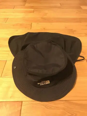 THE NORTH FACE 블랙 선쉐이드 햇