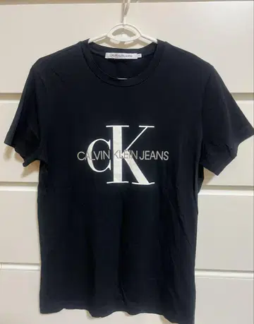 CALVIN KLEIN JEANS 반팔 티셔츠 블랙