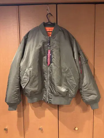 MA-1 자켓 ALPHA INDUSTRIES 4L 알파