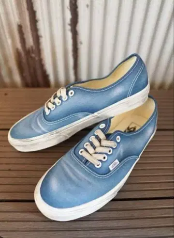 저널 스탠다드 별주 VANS AUTHENTIC WASHED BLUE