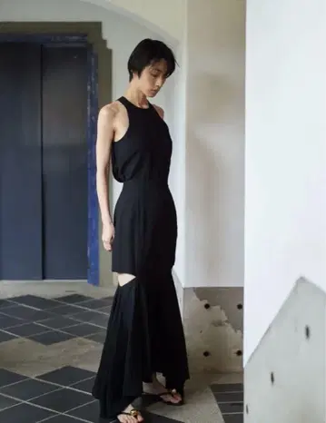 rosarymoon Side Open Skirt black 22ss