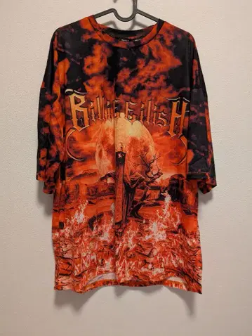 billie eilish x Bershka 티셔츠