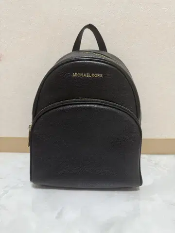 MICHAEL KORS 블랙 백팩