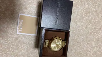 MICHAEL KORS 골드 크로노그래프 시계