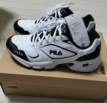 FILA 스니커즈